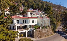 8Fold-Pinecrest By Larisa, Bhimtal
